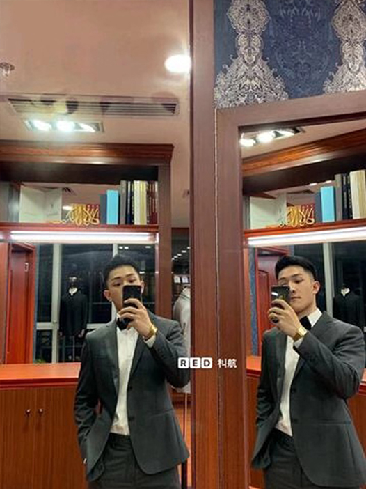 不知道-4.jpg 這個(gè)冬季黑色大衣可以這樣搭配!